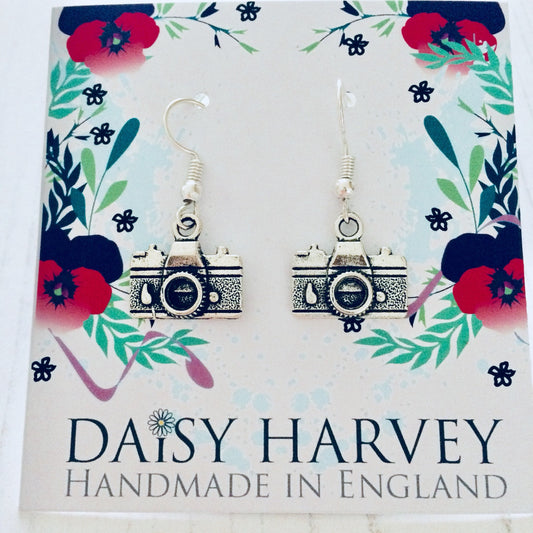 Camera Earrings, Photography Jewellery, Fashion Jewelry, Photographer Jewelry, Photographers Travels, Camera Lover, Camera Related Gifts.