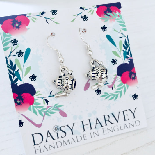 Cute Teapot Earrings, Teapot Gift, Tea Drinker Jewellery, Teapot Jewelry, Sober Celebration Gift, Sobriety Gift Ideas, Gift For Friends.