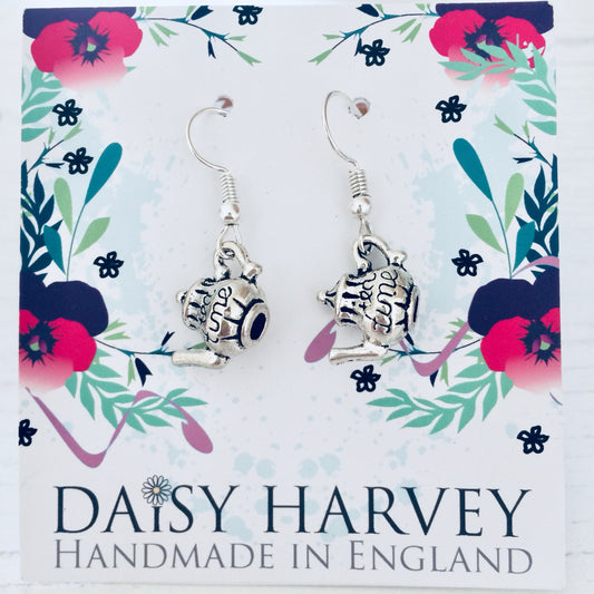 Cute Teapot Earrings, Teapot Gift, Tea Drinker Jewellery, Teapot Jewelry, Sober Celebration Gift, Sobriety Gift Ideas, Gift For Friends.